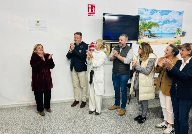 El alcalde de Lorca inaugura el nuevo local social de La Parroquia, que ha sido rehabilitado con una inversión de más de 62.700 euros - 4, Foto 4