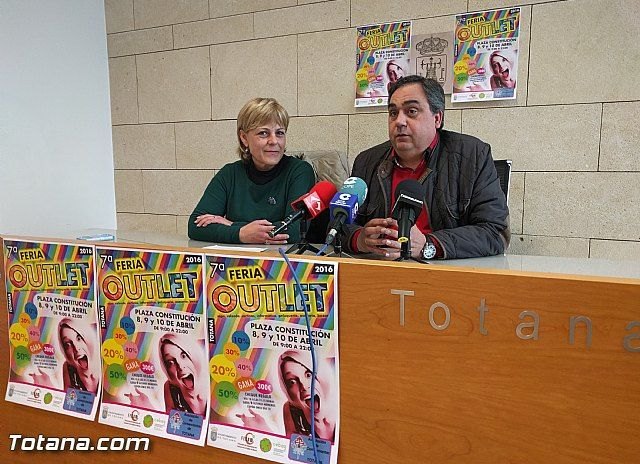 La VII Feria Oultet de Totana se celebra este próximo fin de semana en la plaza de la Constitución, Foto 2