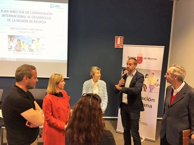 La Comunidad celebra un encuentro para elaborar el Plan Director de Cooperación al Desarrollo - 1, Foto 1