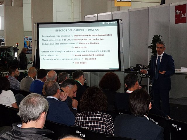 Un experto recomienda a los productores de frutas y hortalizas redoblar esfuerzos en la lucha contra el cambio climático - 1, Foto 1