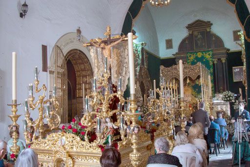 La Hermandad de la Vera-cruz se adentra en un nuevo Jueves Santo diferente en Alcalá del Río - 1, Foto 1