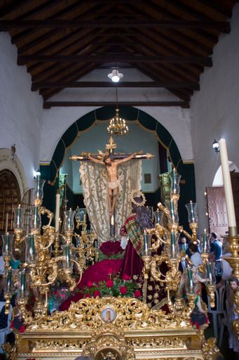 La Hermandad de la Vera-cruz se adentra en un nuevo Jueves Santo diferente en Alcalá del Río - 2, Foto 2