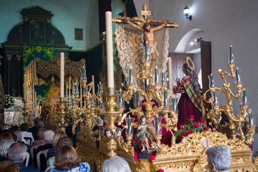 La Hermandad de la Vera-cruz se adentra en un nuevo Jueves Santo diferente en Alcalá del Río - 4, Foto 4