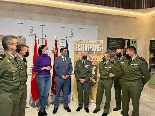 Los murcianos podrán jurar o prometer bandera el próximo domingo 8 de mayo en la Plaza del Cardenal Belluga - 1, Foto 1