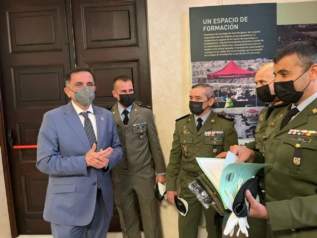 Los murcianos podrán jurar o prometer bandera el próximo domingo 8 de mayo en la Plaza del Cardenal Belluga - 2, Foto 2