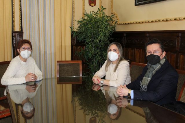 La alcaldesa recibe a la nueva cónsul de Ecuador en la Región de Murcia - 1, Foto 1