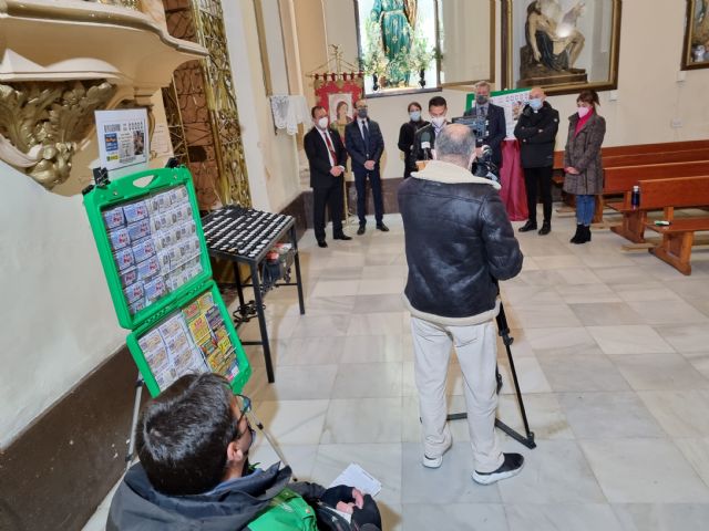 La Cofradía de San Juan Evangelista 'Los Blancos' estará en el cupón de la ONCE - 4, Foto 4