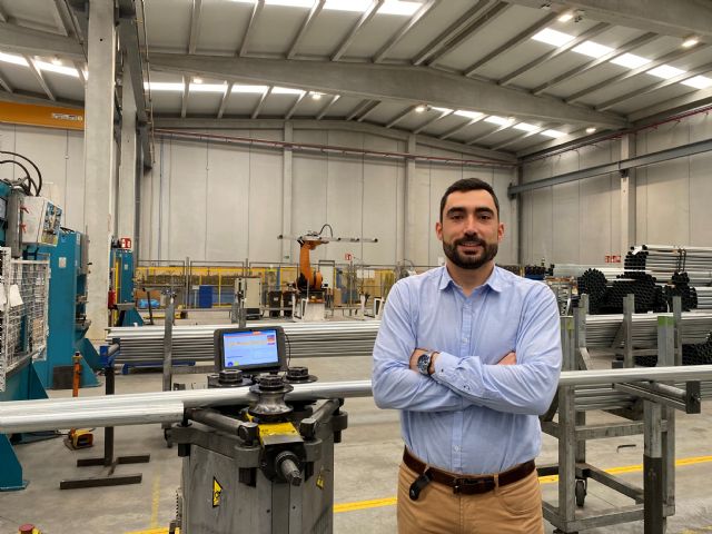 Un alumno del Mster en Industria 4.0 implanta un programa de control en una fbrica de invernaderos, Foto 2