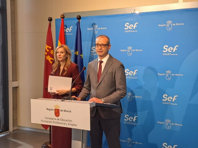 El paro desciende en marzo en 1.268 personas en la Región - 1, Foto 1