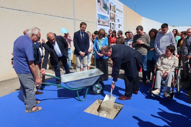 Asprodalba da el pistoletazo de salida a la construcción de una vivienda para personas con discapacidad intelectual - 1, Foto 1