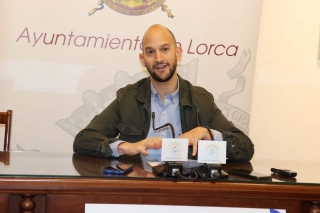 La Concejalía de Juventud informa de la apertura de la convocatoria general de becas para el curso 2023-2024 y ofrece asesoramiento gratuito para su tramitación - 1, Foto 1