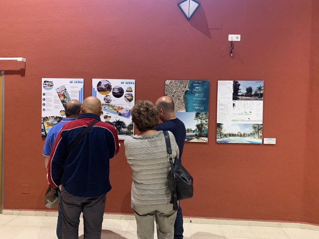 La exposición con los proyectos presentados al concurso de ideas para remodelar el Parque Príncipe de Asturias llega a Santiago de la Ribera - 1, Foto 1