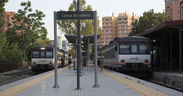 El alcalde de Lorca muestra su satisfacción ante la aprobación definitiva e 'inminente' de la integración del AVE y el servicio de Cercanías a su paso por el casco urbano - 1, Foto 1
