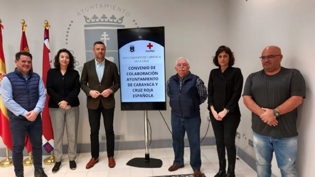 El Ayuntamiento de Caravaca y Cruz Roja formalizan un acuerdo para el refuerzo del dispositivo preventivo del Año Jubilar 2024 - 1, Foto 1