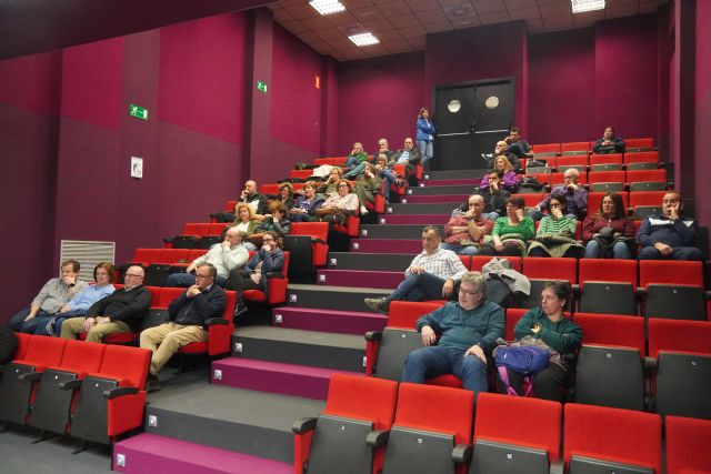 El director general de Impulso al Comercio, Rafael Gómez, visita Jumilla y se reune con los comerciantes locales - 1, Foto 1