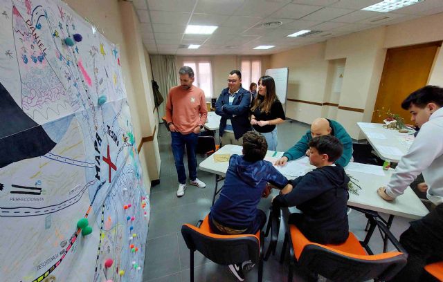 El Ayuntamiento de Caravaca desarrolla talleres para fortalecer el bienestar emocional y la motivación de los adolescentes - 1, Foto 1