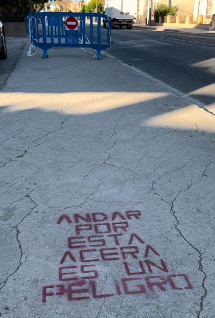 El PSOE secunda la manifestación vecinal de El Raal para exigir servicios dignos y aceras seguras - 1, Foto 1