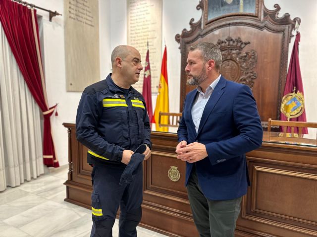 El Ayuntamiento de Lorca refuerza la seguridad en Semana Santa integrando a los mayordomos de las cofradías en la dinámica de actuación del Servicio de Emergencias - 1, Foto 1