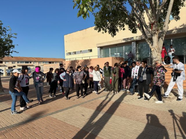 Pon un abanico en tu vida. Camina con nosotros - 1, Foto 1