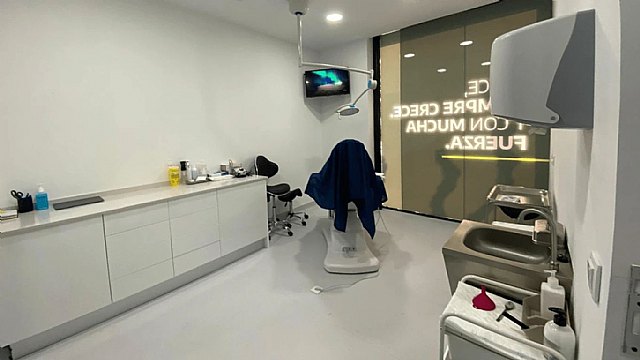 Sol y cabello: ¿Cómo cuidar tu pelo en Murcia todo el año? - 1, Foto 1