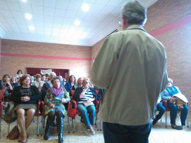 Relatos, música y un recuerdo a Miguel de Cervantes en el XII Certamen Literario Dulcineas de la Universidad Popular - 1, Foto 1