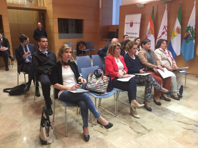 La Alcaldesa de Molina de Segura asiste a la Jornada de Trabajo Participación Ciudadana: iniciativas e instrumentos para mejorar la calidad de la democracia - 1, Foto 1