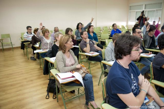 Constituido el nuevo Consejo Escolar Municipal que, en su primera reunión, fijó el calendario de festivos para el próximo curso - 2, Foto 2