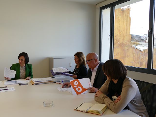 Las adjudicaciones del mantenimiento de la vía pública, teleasistencia y ayuda a domicilio permitirán realizar más actuaciones y servicios por el mismo dinero - 2, Foto 2