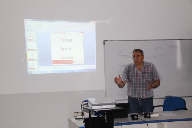 Taller informativo de primeros auxilios y voluntariado, Foto 1