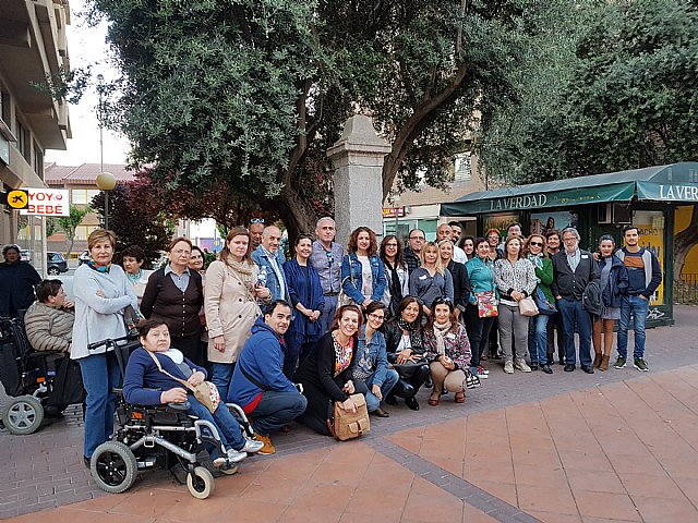 Medio centenar de murcianos participa en la primera edición de Paseos con historia - 1, Foto 1