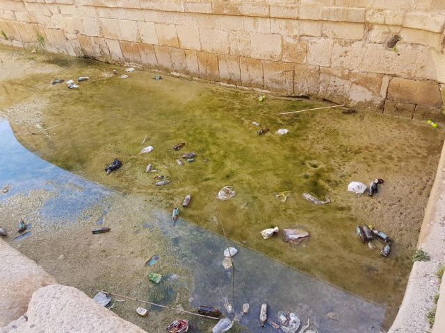 Cambiemos Murcia denuncia el estado de suciedad del canal de los Molinos del Río - 3, Foto 3