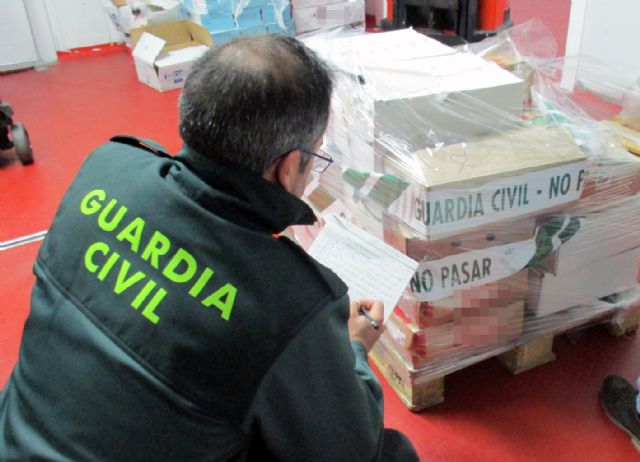 Incautadas 9.800 toneladas de alimentos y bebidas falsificadas perjudiciales para la salud en la Operación OPSON VI contra el fraude alimentario - 1, Foto 1