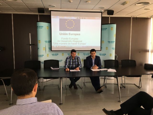 Los técnicos de los distintos departamentos municipales se implican en la Estrategia DUSI San Javier - 3, Foto 3