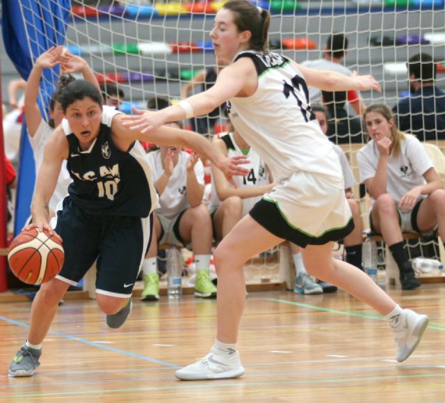 Triple bronce para la UCAM en fútbol sala, baloncesto y balonmano femenino - 2, Foto 2