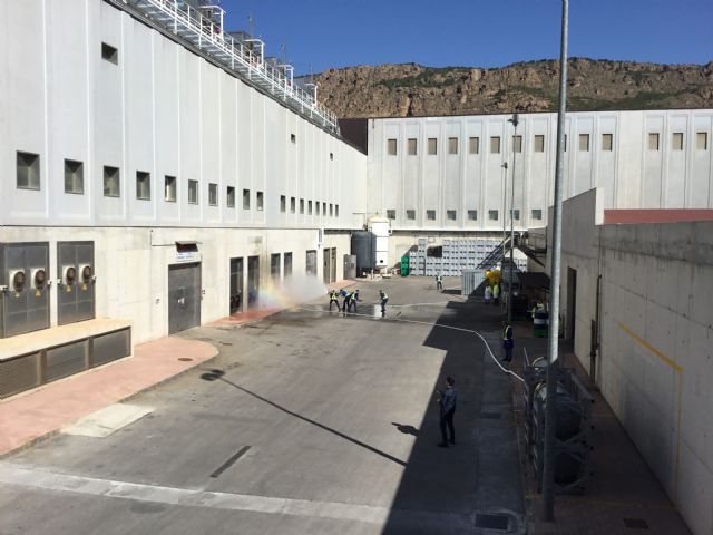 ELPOZO ALIMENTACIN realiza un simulacro de emergencia, para reforzar la seguridad, Foto 1