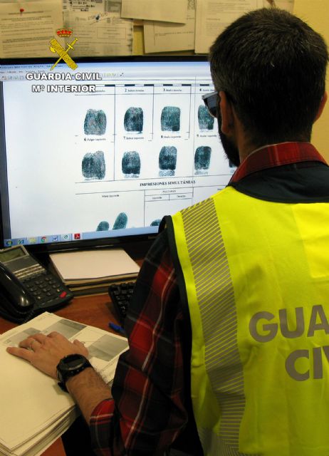 La Guardia Civil detiene a cuatro menores vinculados a un grupo juvenil dedicado al robo en viviendas desmantelado en 2017 - 2, Foto 2