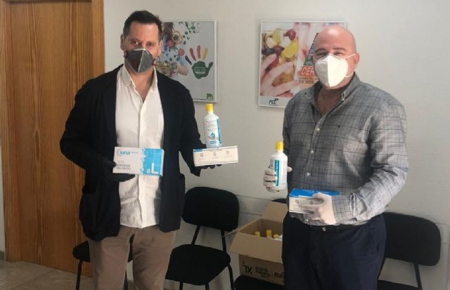 Distribat dona material EPI al servicio médico de Lhicarsa y FCC Medio Ambiente - 1, Foto 1
