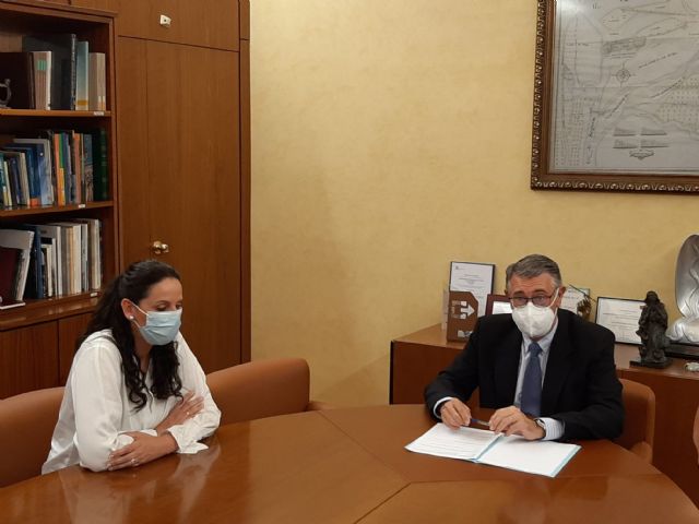 El Presidente de la CHS ha mantenido una reunión de trabajo con la Alcaldesa de Fuente Álamo - 1, Foto 1