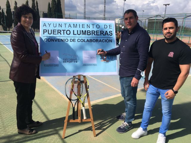El Ayuntamiento y el Club de Tenis de Puerto Lumbreras renuevan el convenio de colaboración para continuar fomentando el deporte base en el municipio - 4, Foto 4