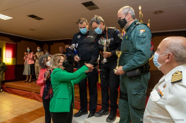 Los ganadores del concurso de tiro policial organizado por la ESPAC y la UPCT reciben sus galardones - 1, Foto 1