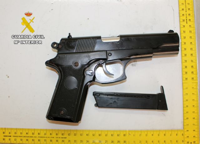 La Guardia Civil detiene al presunto autor de varios atracos en comercios de San Javier - 5, Foto 5