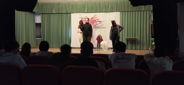 Finaliza con éxito el Plan de sensibilización a través del teatro para la prevención de la violencia de género en adolescentes - 3, Foto 3