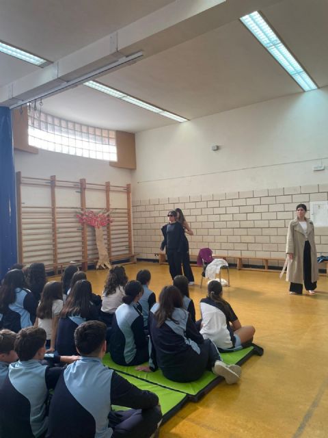 Finaliza con éxito el Plan de sensibilización a través del teatro para la prevención de la violencia de género en adolescentes - 4, Foto 4