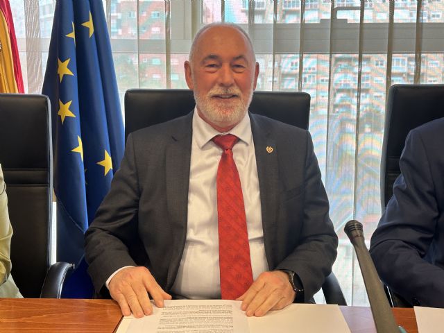 UGT, el Colegio Oficial de M�dicos y CCOO inician las audiencias legislativas sobre la Proposici�n de Ley sobre infracciones en materia de agresiones a profesionales sanitarios, Foto 3