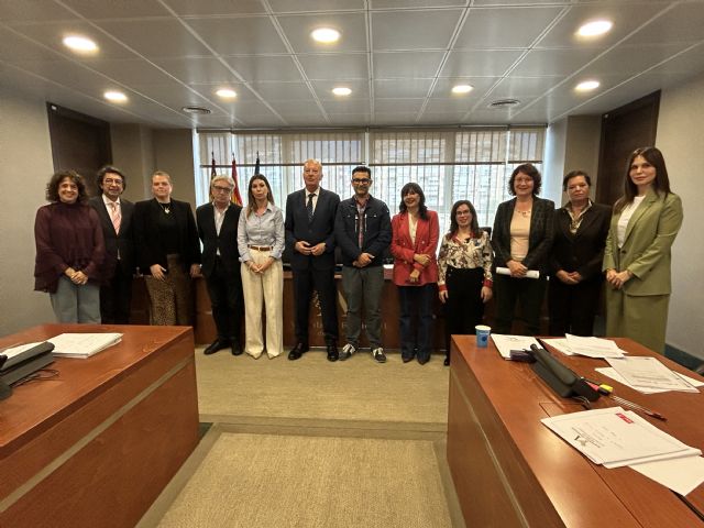 UGT, el Colegio Oficial de M�dicos y CCOO inician las audiencias legislativas sobre la Proposici�n de Ley sobre infracciones en materia de agresiones a profesionales sanitarios, Foto 6