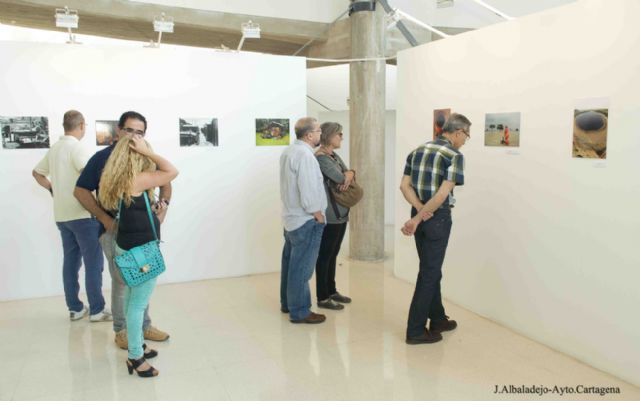El Luzzy inaugura una exposición fotográfica y un ciclo de mesas de debate sobre el Cambio Climático - 2, Foto 2