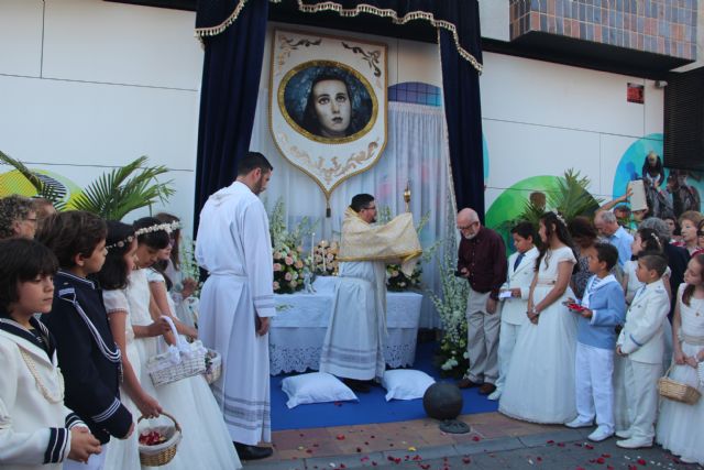 Siete altares reciben a los niños de comunión con motivo del Corpus Christi - 1, Foto 1