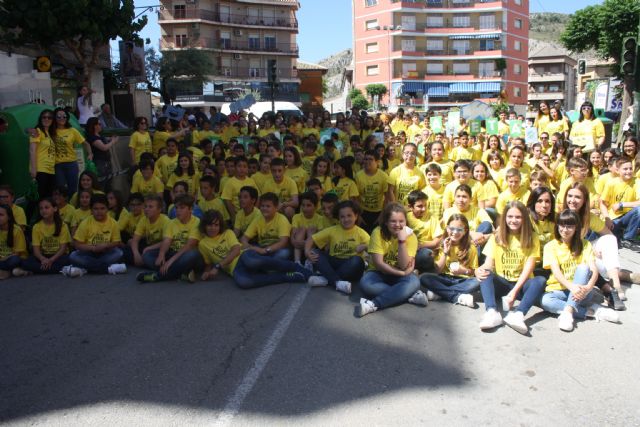 Escolares de Cehegín celebran con un 'flashmob'  el Día Mundial del Medio Ambiente - 4, Foto 4