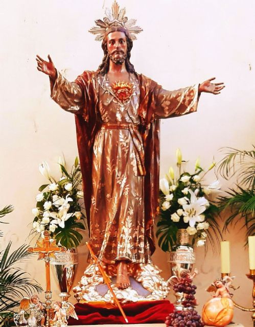 La procesión del Corpus sorprendió con una talla histórica del Sagrado Corazón de Jesús en un altar elaborado por la asociación de belenistas - 1, Foto 1