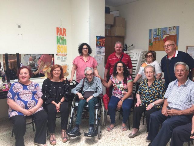 Podemos denuncia la situación de emergencia en la que se encuentra la asociación de enfermos de parkinson - 1, Foto 1